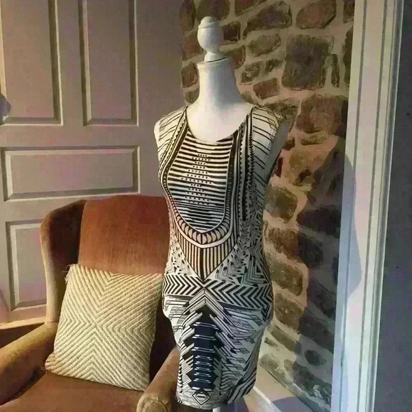 🌟 Blue gold stud pattern design dress body on - Picture 2 of 13